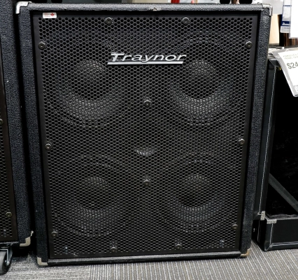 Traynor - 800 Watt 4x10 Bass Cabinet - 4 ohm Configuration